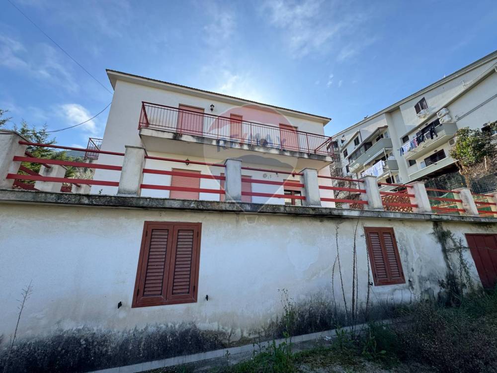 casa indipendente in vendita ad Altofonte