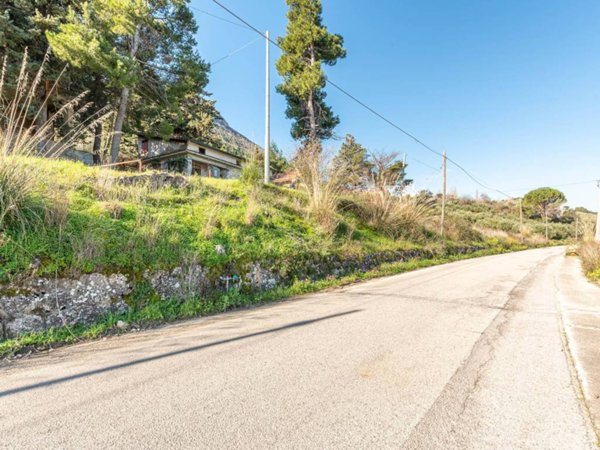 casa indipendente in vendita ad Altofonte