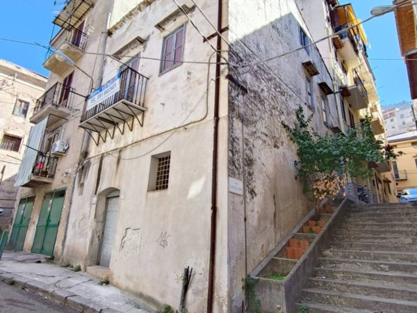 intera palazzina in vendita ad Altofonte