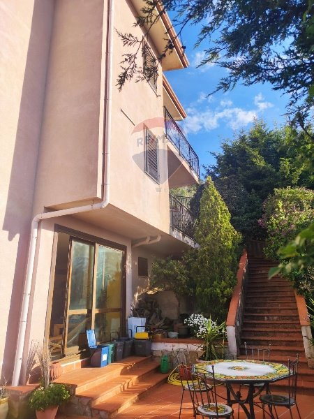 casa indipendente in vendita ad Altofonte