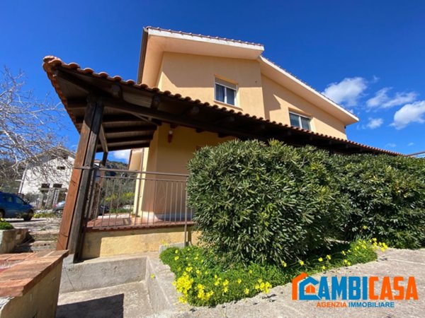 casa indipendente in vendita ad Altofonte