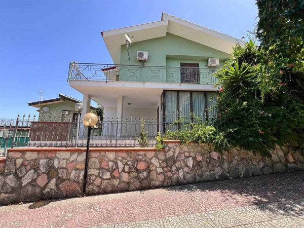 casa indipendente in vendita ad Altofonte