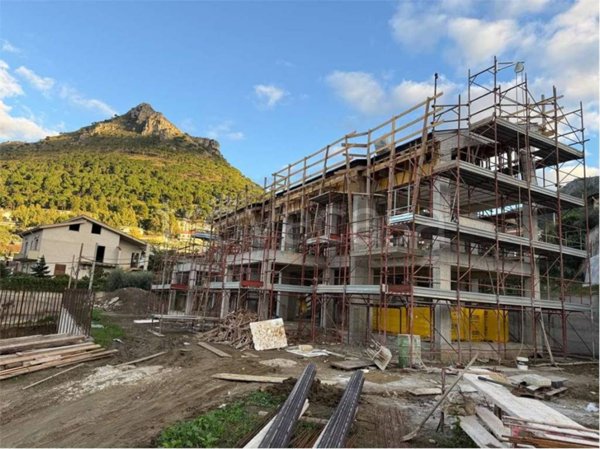 casa indipendente in vendita ad Altofonte