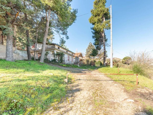 casa indipendente in vendita ad Altofonte