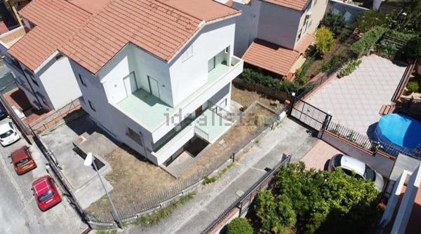 casa indipendente in vendita ad Altofonte