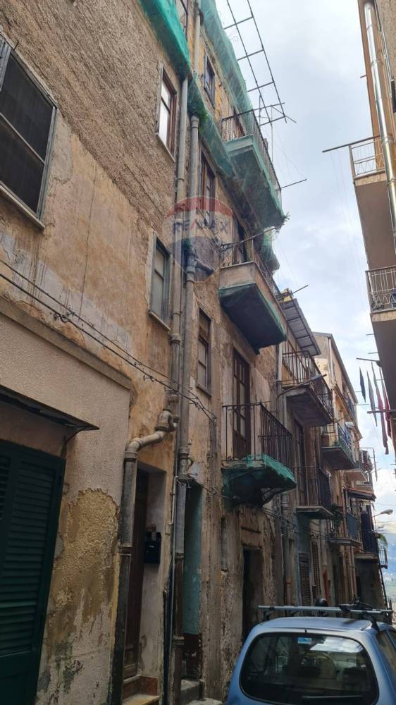 casa indipendente in vendita ad Altofonte