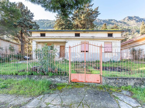 casa indipendente in vendita ad Altofonte