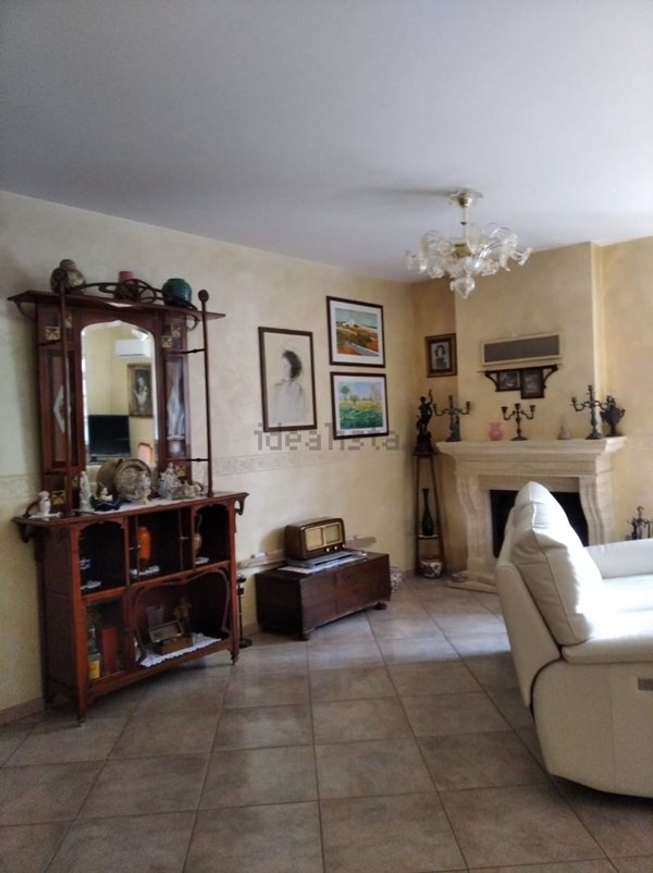 casa indipendente in vendita ad Altofonte in zona Piano Maglio