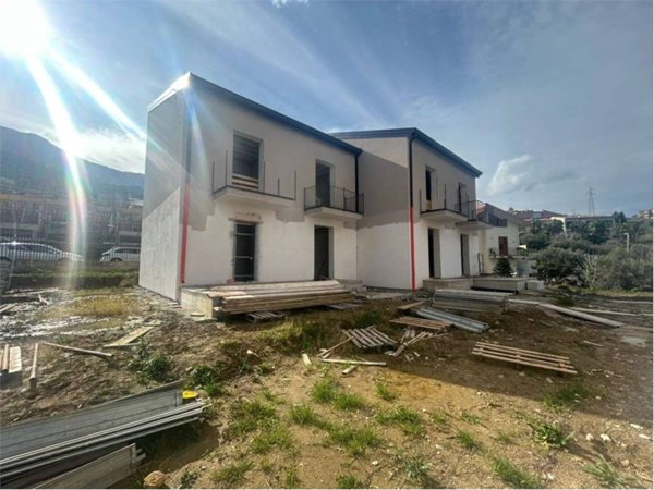 casa indipendente in vendita ad Altofonte