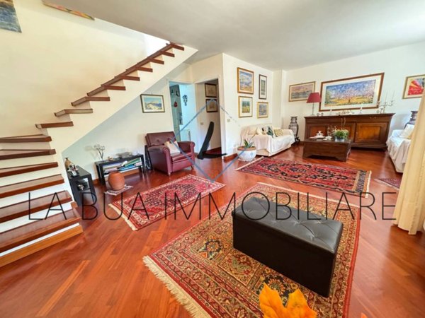 casa indipendente in vendita ad Altofonte in zona Piano Maglio