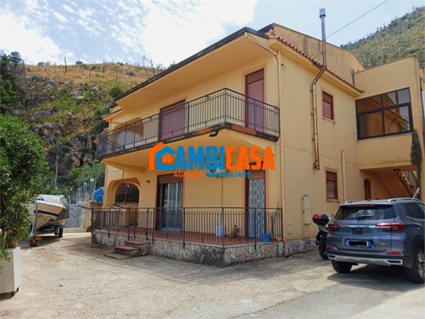 casa indipendente in vendita ad Altofonte