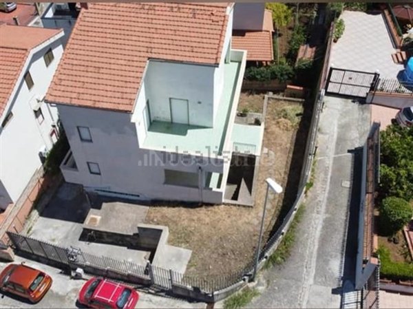 casa indipendente in vendita ad Altofonte in zona Piano Maglio