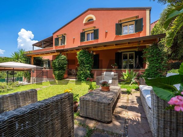 casa indipendente in vendita ad Altofonte in zona Piano Maglio