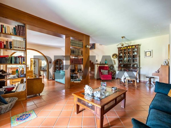casa indipendente in vendita ad Altofonte in zona Piano Maglio