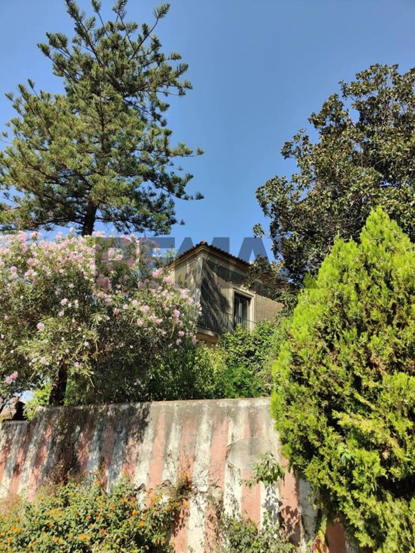 casa indipendente in vendita ad Altofonte