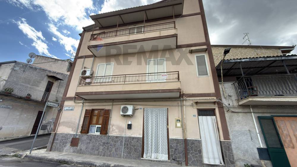 casa indipendente in vendita ad Altofonte