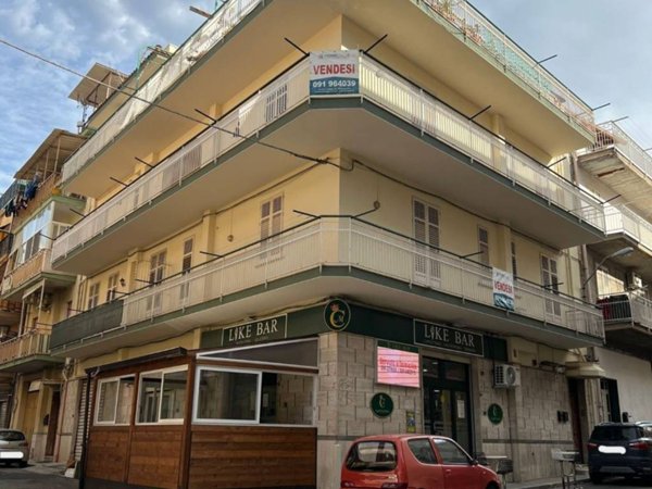 negozio in vendita a Bagheria