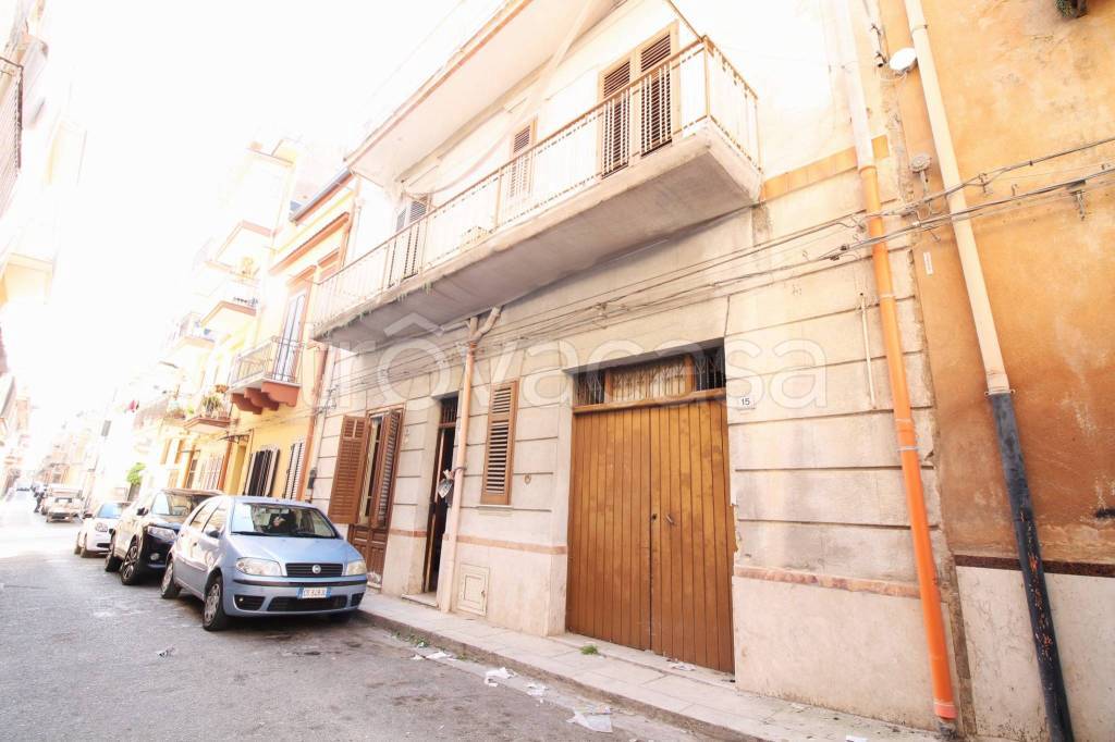 casa indipendente in vendita a Bagheria in zona Centro Città