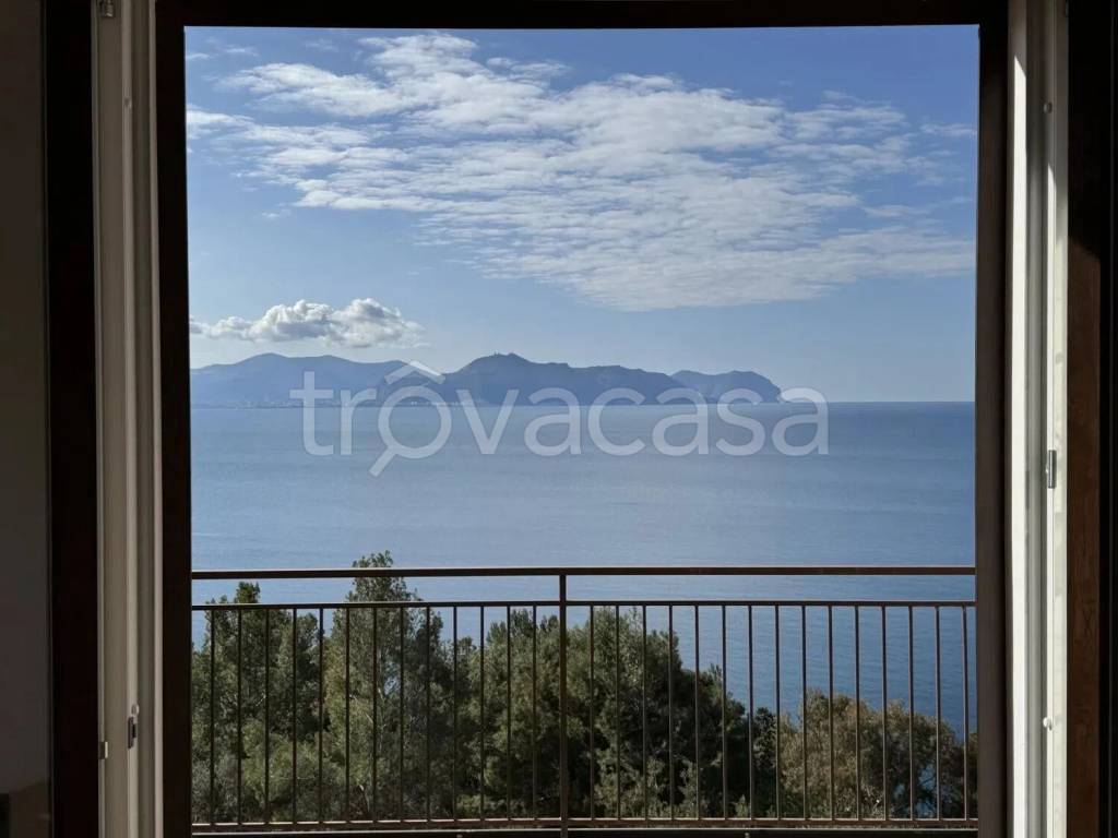 appartamento in vendita a Bagheria in zona Aspra