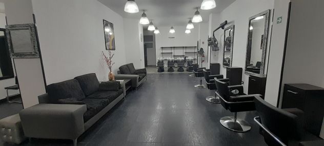 locale commerciale in vendita a Bagheria