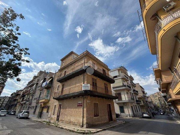 intera palazzina in vendita a Bagheria