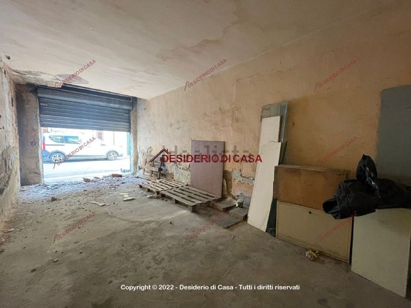 locale di sgombero in vendita a Bagheria