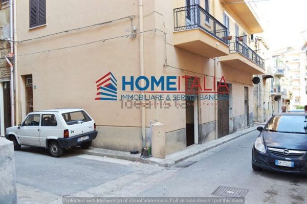 locale di sgombero in vendita a Bagheria