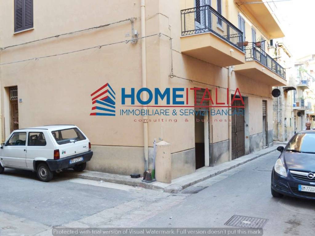 locale commerciale in vendita a Bagheria