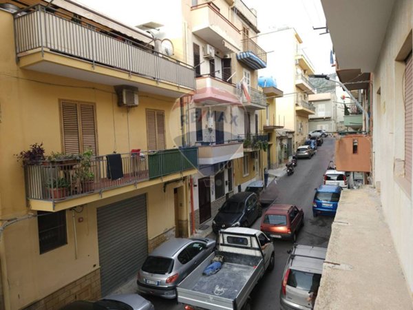 appartamento in vendita a Bagheria in zona Aspra