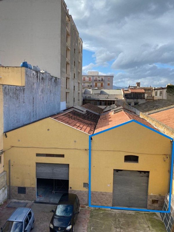 locale di sgombero in vendita a Bagheria