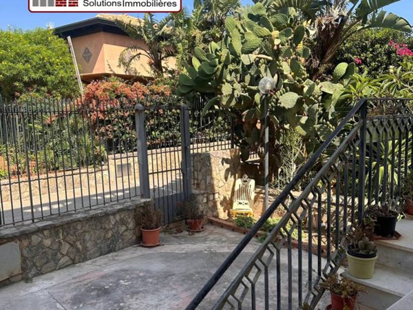 appartamento in vendita a Bagheria in zona Aspra