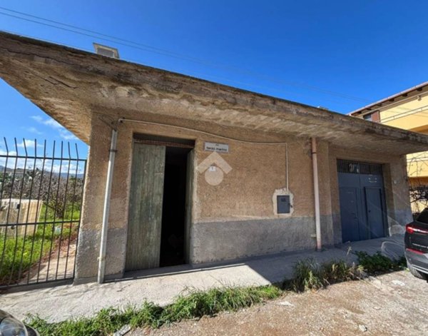 locale di sgombero in vendita a Bagheria in zona Aspra