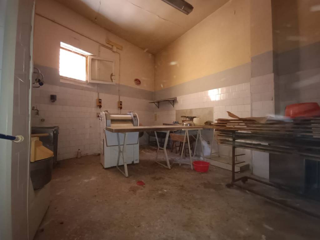 negozio in vendita a Bagheria