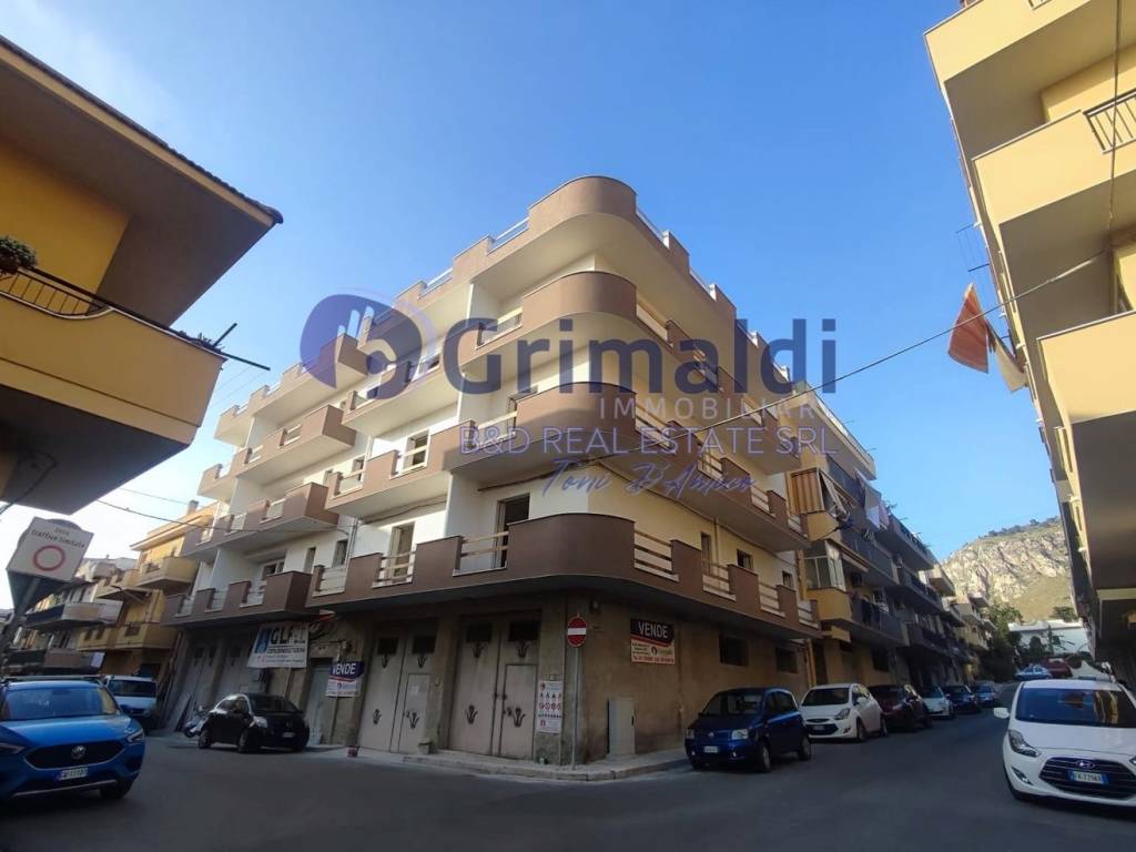appartamento in vendita a Bagheria in zona Aspra