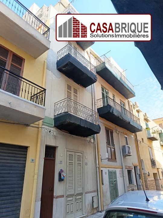 negozio in vendita a Bagheria in zona Centro Città