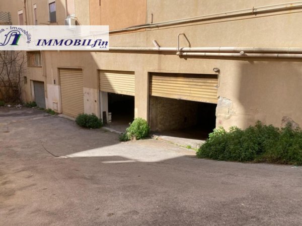 locale di sgombero in vendita a Bagheria