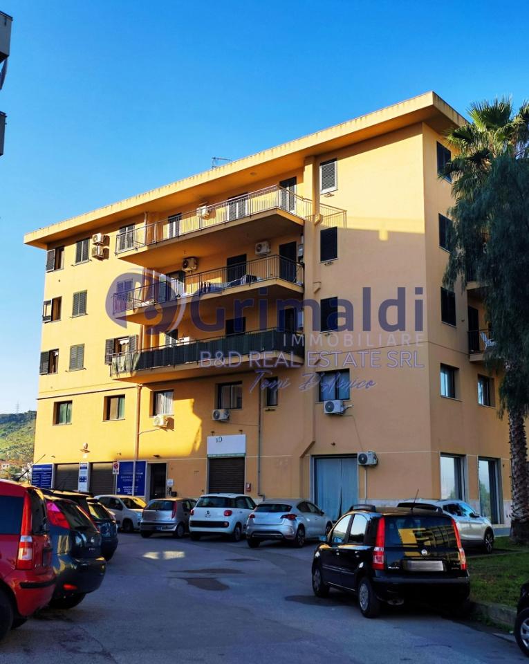 appartamento in vendita a Bagheria in zona Centro Città