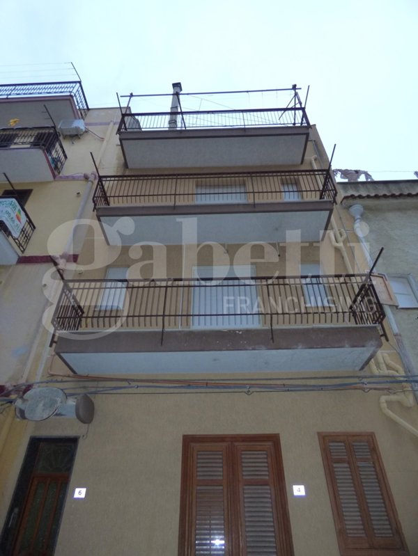 pentavano in vendita a Bagheria in zona Centro Città