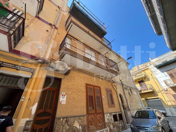casa indipendente in vendita a Bagheria in zona Centro Città