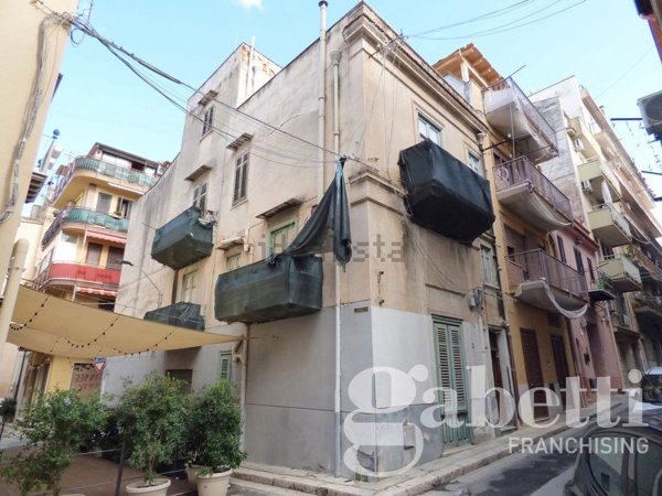 casa indipendente in vendita a Bagheria in zona Centro Città