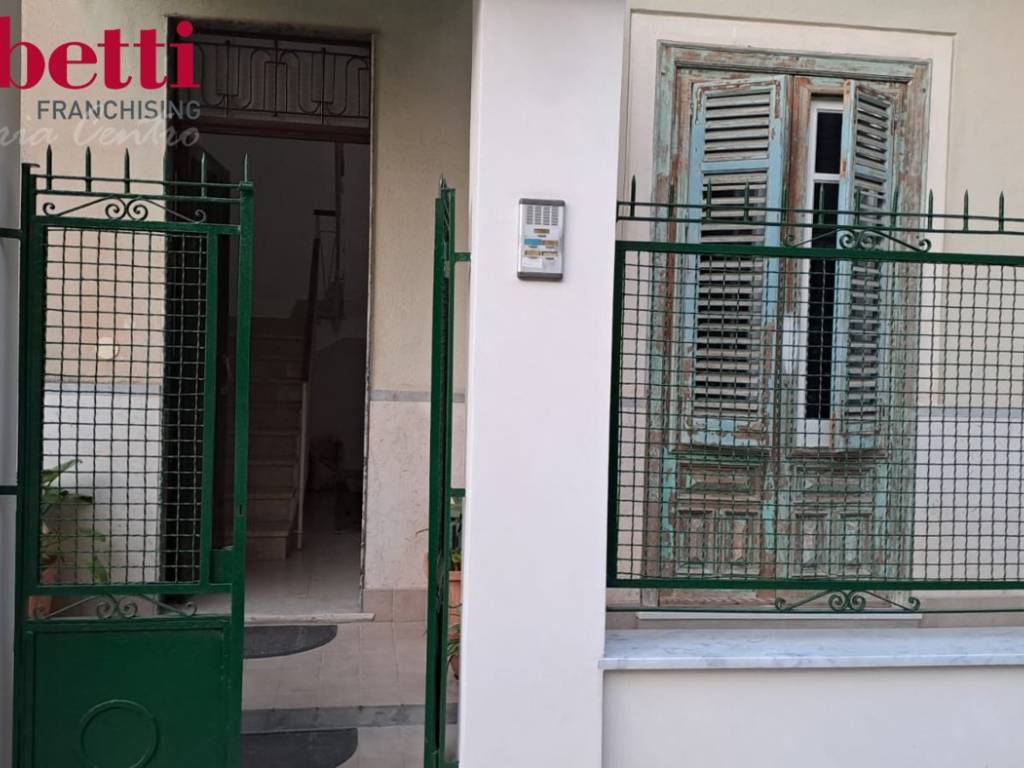 appartamento in vendita a Bagheria in zona Centro Città