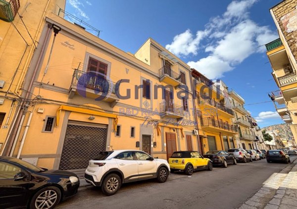 appartamento in vendita a Bagheria in zona Centro Città