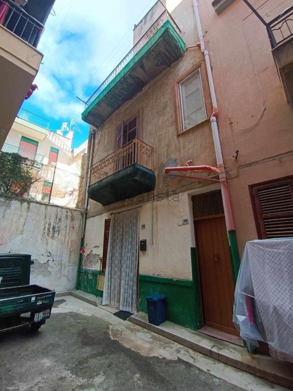 quadrivano in vendita a Bagheria in zona Centro Città