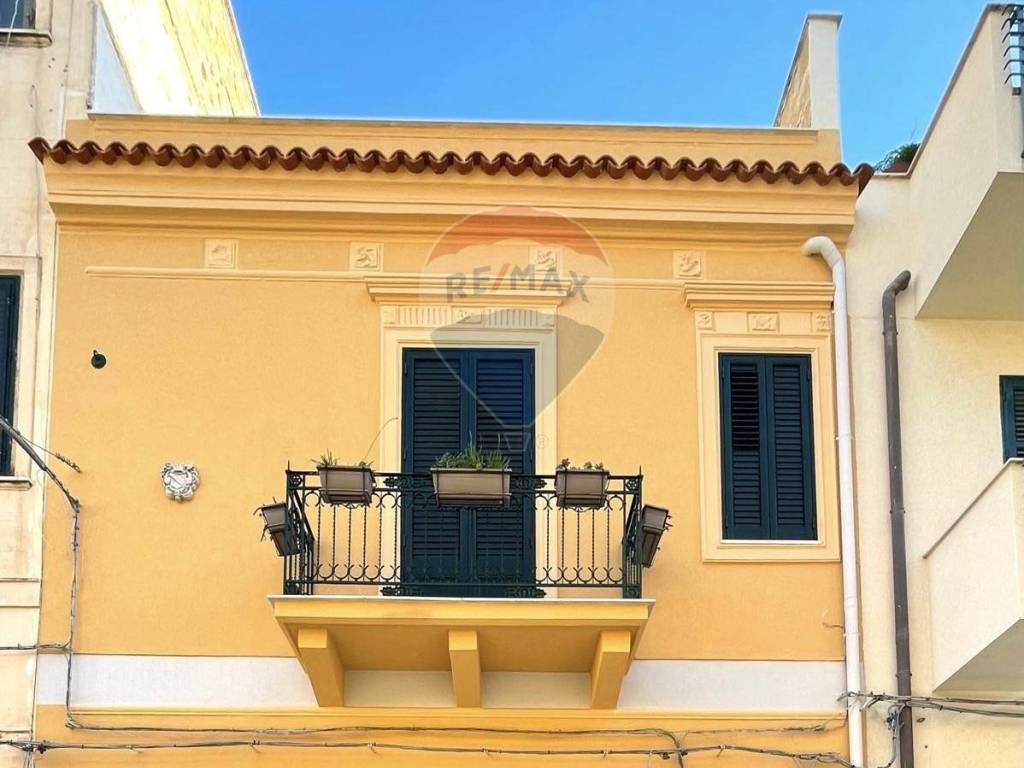 casa indipendente in vendita a Bagheria in zona Centro Città