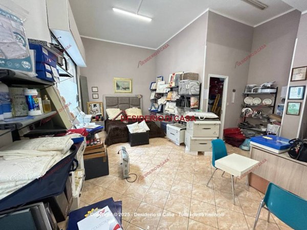negozio in vendita a Bagheria