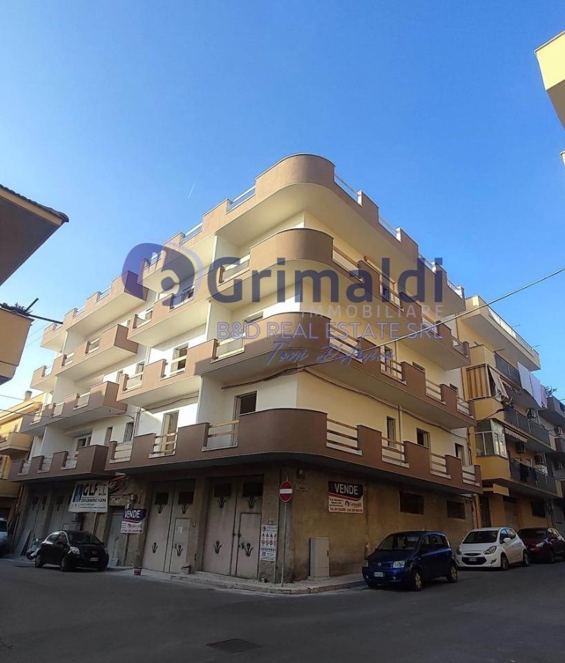 appartamento in vendita a Bagheria in zona Mongerbino