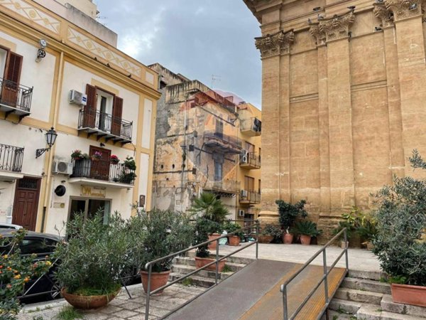 casa indipendente in vendita a Bagheria in zona Centro Città