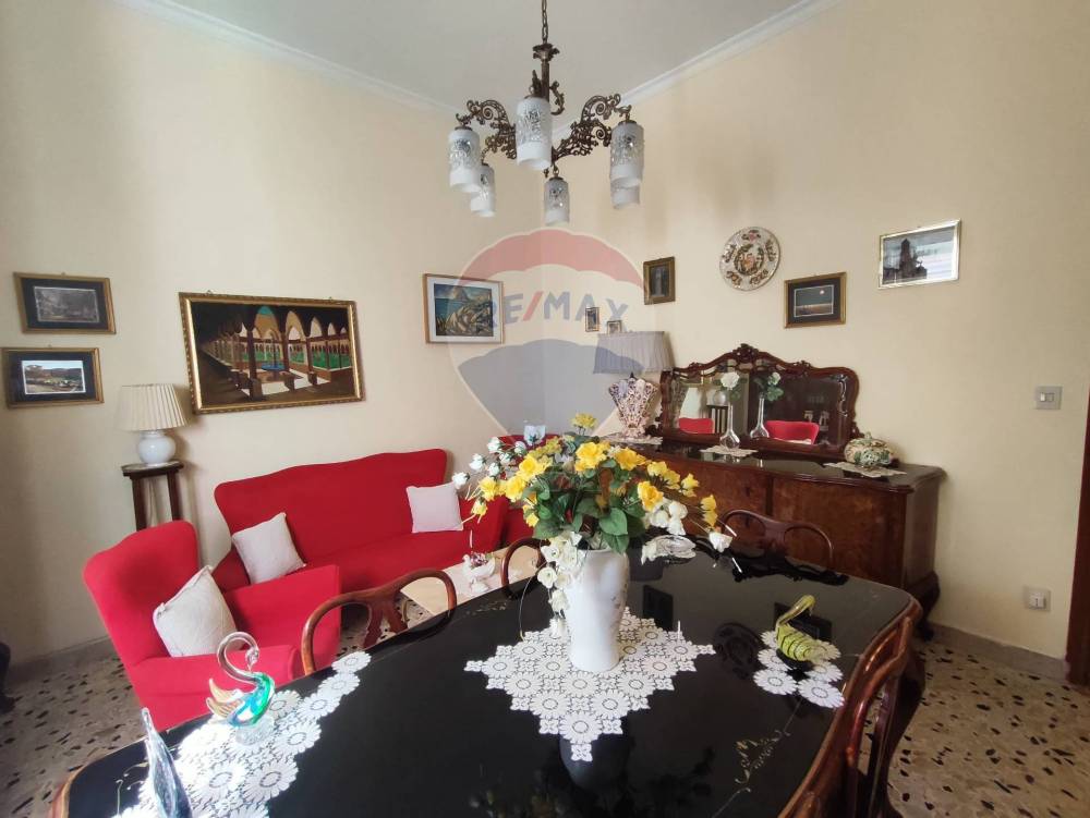 casa indipendente in vendita a Bagheria in zona Centro Città