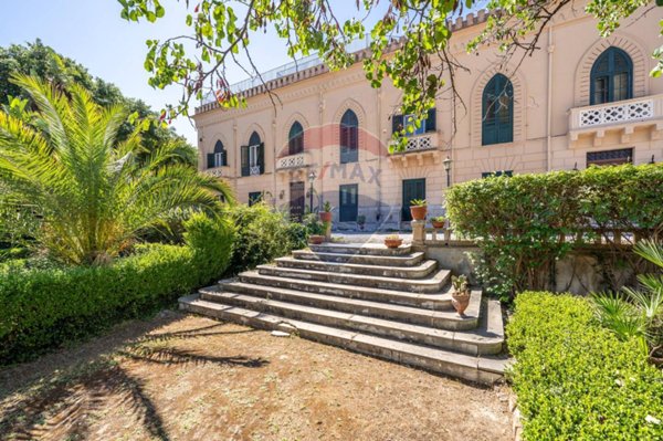 appartamento in vendita a Bagheria in zona Centro Città