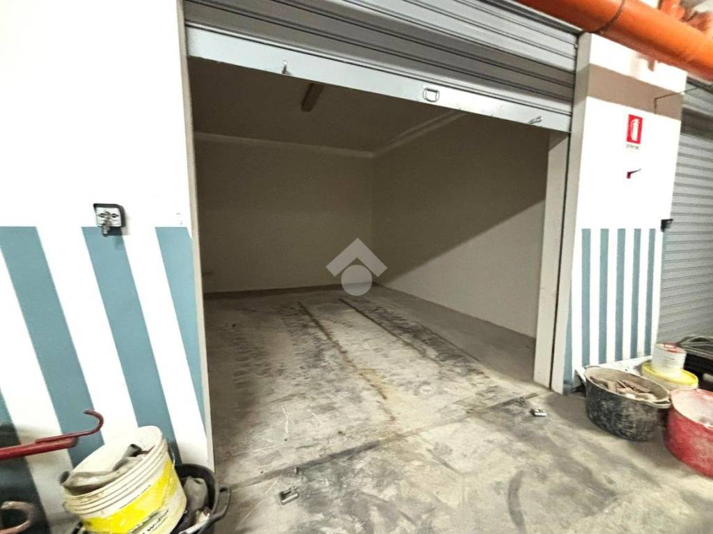 locale di sgombero in vendita a Bagheria in zona Aspra